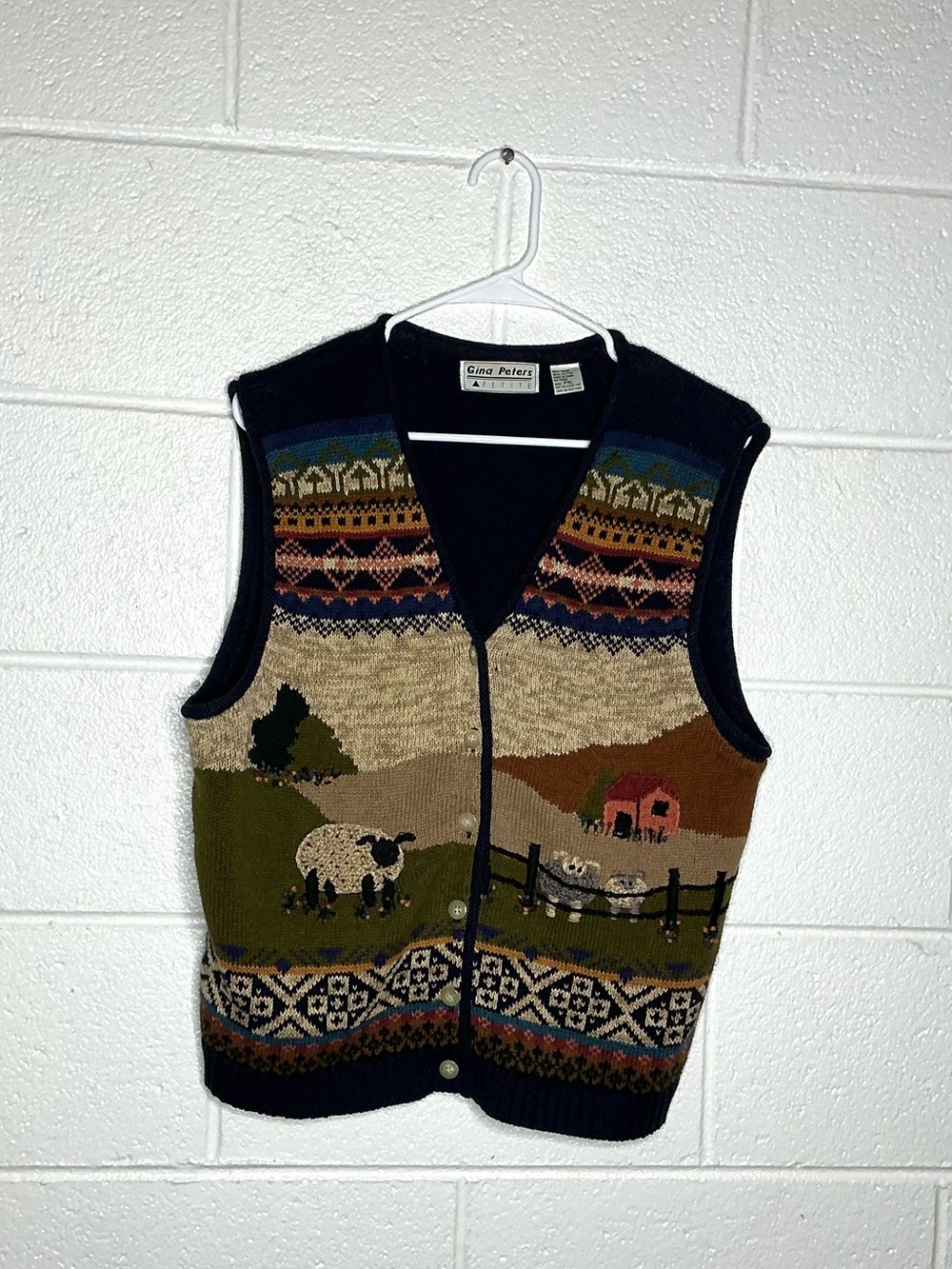 < Vintage Gina Peters Cottagecore Farm Scene Knit Sweater Vest >